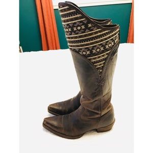 Ariat Caldera Boot in Barnwood/Tribal Mocha Size 8